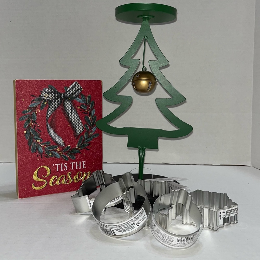 Christmas Tree Candleholder, Christmas Sign and Five‎ Metal Cookie Cutters New